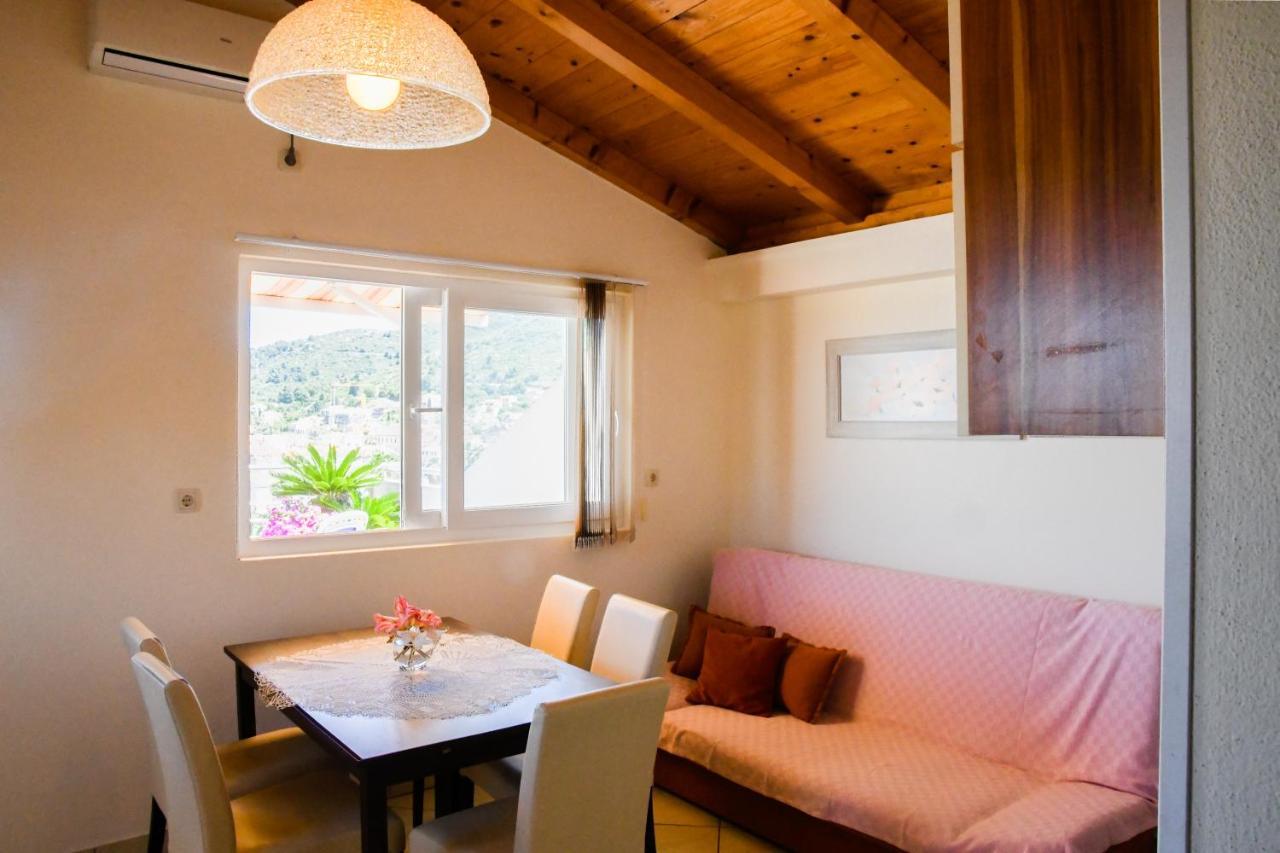 Apartment II Radisic Beautiful View Вис Экстерьер фото