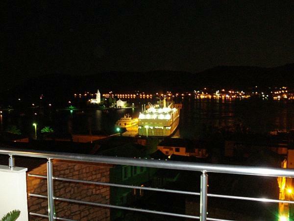 Apartment II Radisic Beautiful View Вис Экстерьер фото